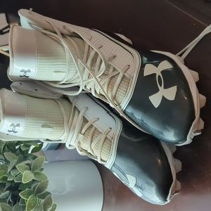Under Armour Highlight Football Cleats-Men's size 11